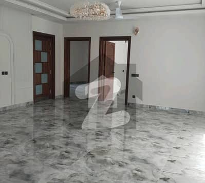 E11 First Entery 3bed Upper Portion For Rent