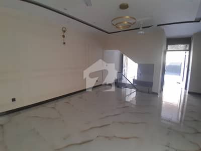 G 10 Brand New Ground Portion For Rent