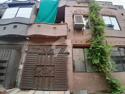 لالہ زار گارڈن لاہور میں 3 کمروں کا 3 مرلہ مکان 1.3 کروڑ میں برائے فروخت۔