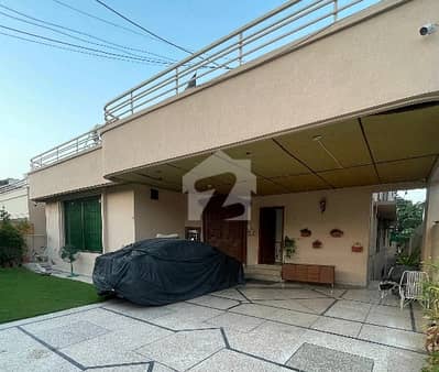 Spacious Upper Portion Is Available For Rent In Ideal Location Of DHA Phase 3 - Block W