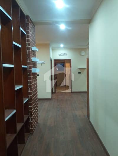 10 Marla Corner House For Sale