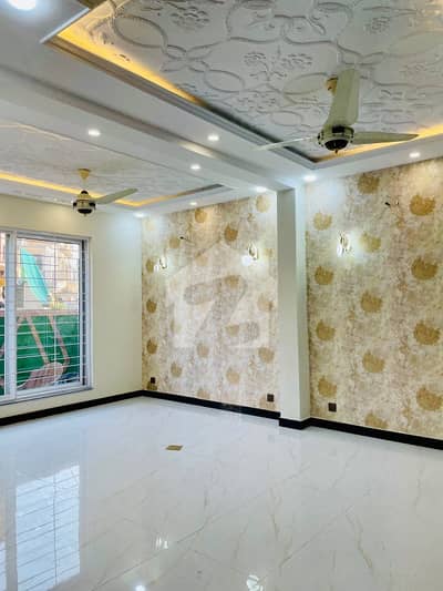 Prime Location 5 Marla House In Central Park - Block BB Is Best Option Prime Location 5 Marla House In Central Park - Block BB Is Best Option