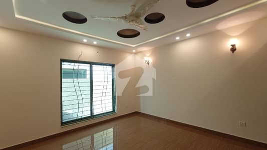 House Of 10 Marla Available In Central Park Housing Scheme For Rent House Of 10 Marla Available In Central Park Housing Scheme For Rent