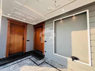 In Central Park - Block D House For Sale Sized 10 Marla