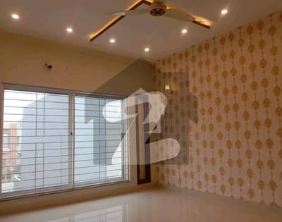 House Of 1 Kanal Is Available In Contemporary Neighborhood Of Bahria Town House Of 1 Kanal Is Available In Contemporary Neighborhood Of Bahria Town