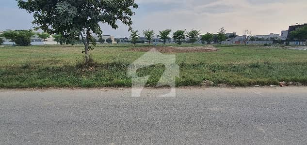 1 KANAL PRIME LOCATION PLOT FOR SALE