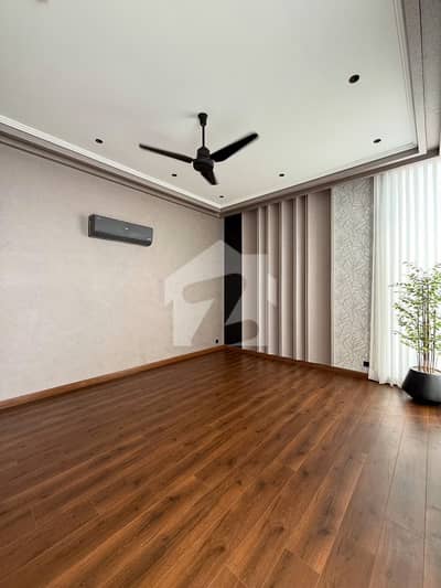 One Kanal Low Budget House DHA Phase 7 Semi Furnished One Kanal Low Budget House DHA Phase 7 Semi Furnished