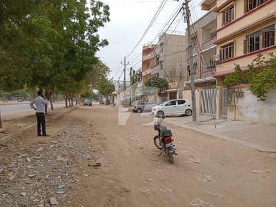 Prime Location In North Karachi - Sector 10 120 Square Yards House For Rent