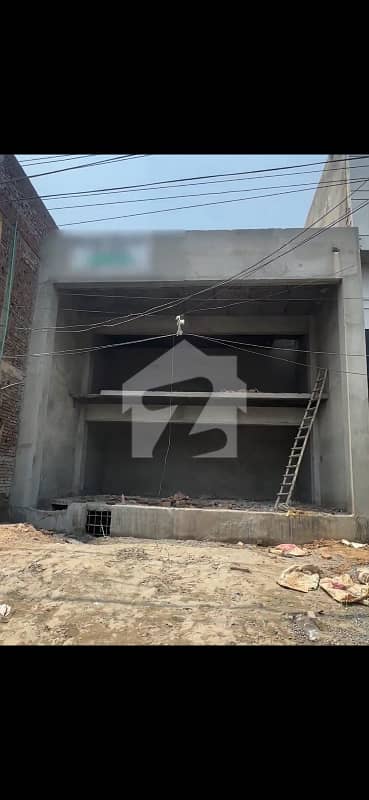 یونیورسٹی روڈ سرگودھا میں 8 مرلہ Studio عمارت 6.0 لاکھ میں کرایہ پر دستیاب ہے۔