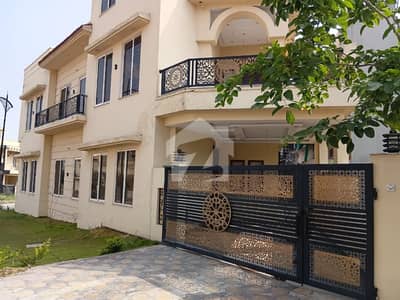 بحریہ انکلیو - سیکٹر این بحریہ انکلیو,بحریہ ٹاؤن,اسلام آباد میں 6 کمروں کا 10 مرلہ مکان 4.25 کروڑ میں برائے فروخت۔ بحریہ انکلیو - سیکٹر این بحریہ انکلیو,بحریہ ٹاؤن,اسلام آباد میں 6 کمروں کا 10 مرلہ مکان 4.25 کروڑ میں برائے فروخت۔