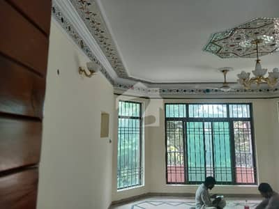 ایف ۔ 11 اسلام آباد میں 6 کمروں کا 1 کنال مکان 3.0 لاکھ میں کرایہ پر دستیاب ہے۔