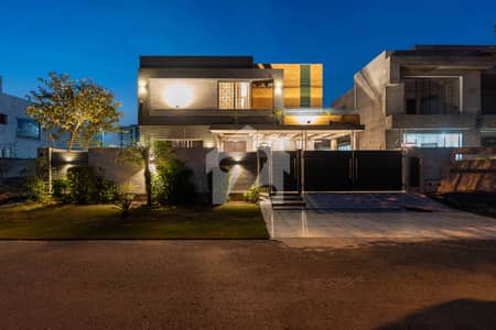 Slightly Used Near To Park 1 Kanal Modern Design Luxury House