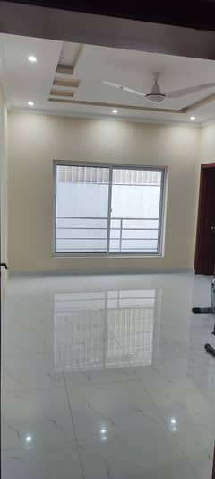 A Perfect Upper Portion Awaits You In Chaklala Scheme 3 Rawalpindi 3beds D. D T. V Lounge Kitchen Water Bor Available Near To Ammar Chowk