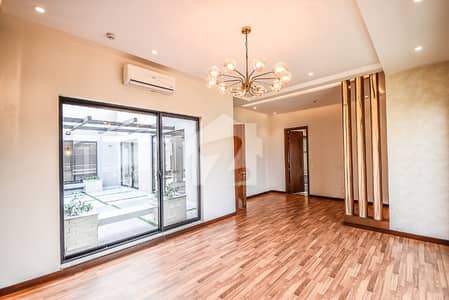 1 KANAL HOUSE FOR RENT IN DHA PHASE 4 PRIME LOCATION
