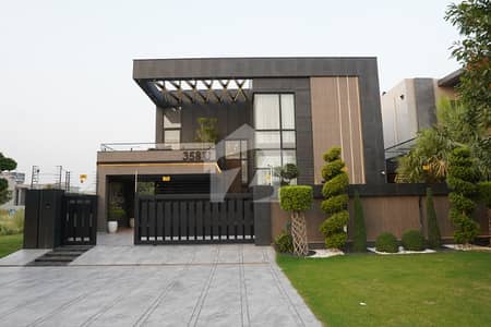 ڈی ایچ اے فیز 7 ڈیفنس (ڈی ایچ اے),لاہور میں 5 کمروں کا 1 کنال مکان 7.5 کروڑ میں برائے فروخت۔ ڈی ایچ اے فیز 7 ڈیفنس (ڈی ایچ اے),لاہور میں 5 کمروں کا 1 کنال مکان 7.5 کروڑ میں برائے فروخت۔