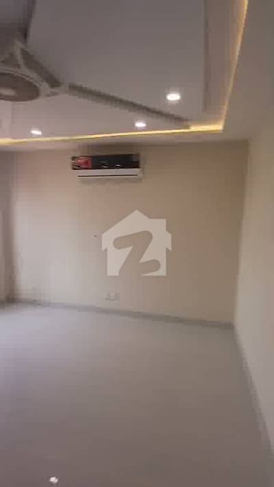 Studio Apartment for Rent with a rent of just 40k in Zubaida Heights