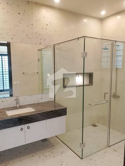 Kanal upper portion 3 Bed with bath TVL kitchen car parking