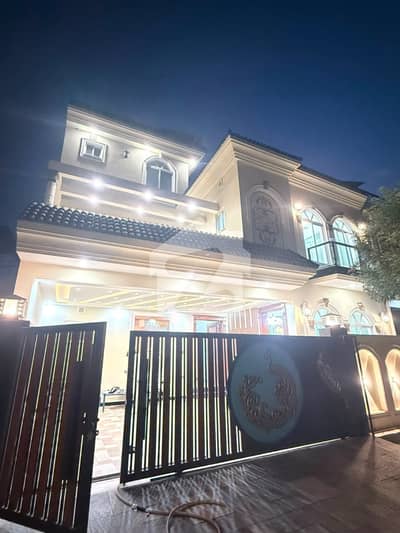 10 Marla New House Available for Sale 6 Beds, Double Kitchen, Solar System CDA Approved
