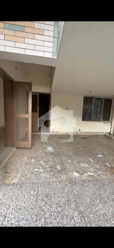 OLD HOUSE FOR SALE IN G-9 OLD HOUSE FOR SALE IN G-9