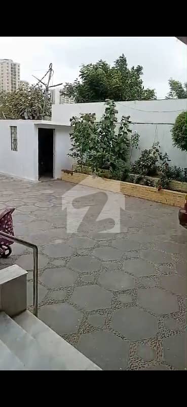 1200yrd ground floor banglow portion 6 bd dd 4 master beds with attach washrooms 5 car. parking big garden servent quarter servent washrooms we'll maintain light 24hours sweet water 24hours near. hali road  Rent demand 8.50 k