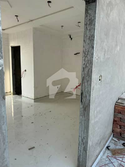 پارک ویو سٹی لاہور میں 4 مرلہ Studio عمارت 4.5 لاکھ میں کرایہ پر دستیاب ہے۔