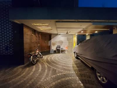 TWO KANAL HOUSE VERY REASONABLE PRICE BEST LOCATION IN PH 5