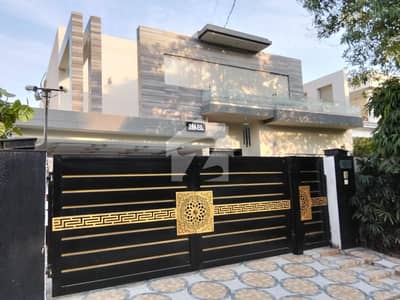 OWNER BUILD 20 MARLA ELEGANT AND FULLY MAINTAINED SUPER HOT LOCATED BUNGALOW ON 50-FEET ROAD IS AVAILABLE IN THE BEST BLOCK OF DHA PHASE 1 LAHORE.