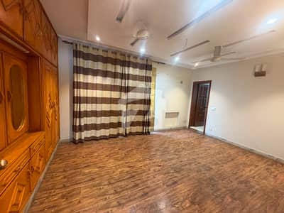 1 Kanal Double Unit House For Rent In DHA Phase 3 Block-W Lahore. 1 Kanal Double Unit House For Rent In DHA Phase 3 Block-W Lahore.