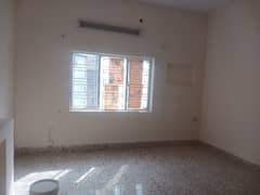 F10 Upper Portion Size 700 3beds Rent 170000 Real Pic