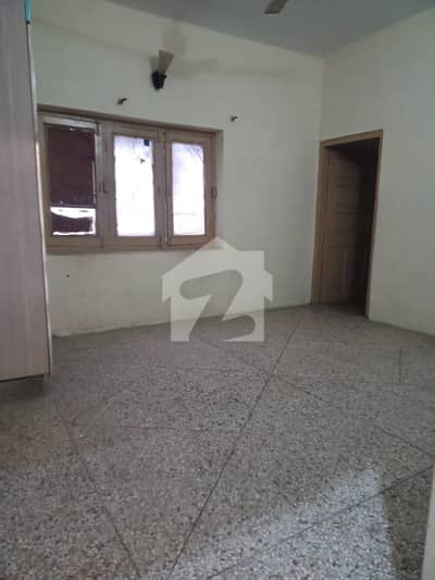 1st Floor available for rent on main Road in B block satellite town