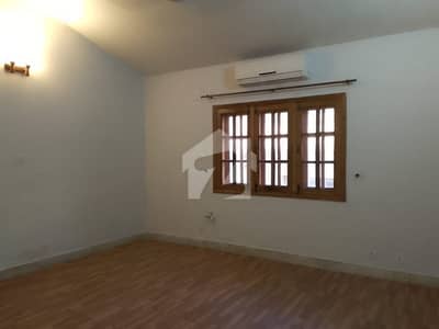 20 Marla Upper Portion For Rent Available In F-11 20 Marla Upper Portion For Rent Available In F-11