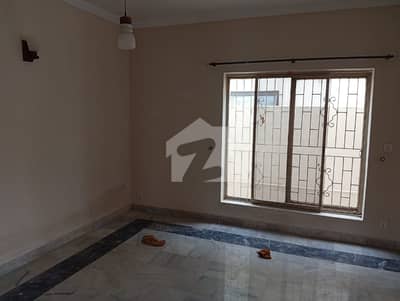 ڈی ایچ اے فیز 1 ڈی ایچ اے ڈیفینس,لاہور میں 5 کمروں کا 1 کنال مکان 2.6 لاکھ میں کرایہ پر دستیاب ہے۔ ڈی ایچ اے فیز 1 ڈی ایچ اے ڈیفینس,لاہور میں 5 کمروں کا 1 کنال مکان 2.6 لاکھ میں کرایہ پر دستیاب ہے۔