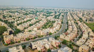 LAST CHANCE! Hot Location 10 Marla Plot In Tauheed Block Sector F, Bahria Town Lahore