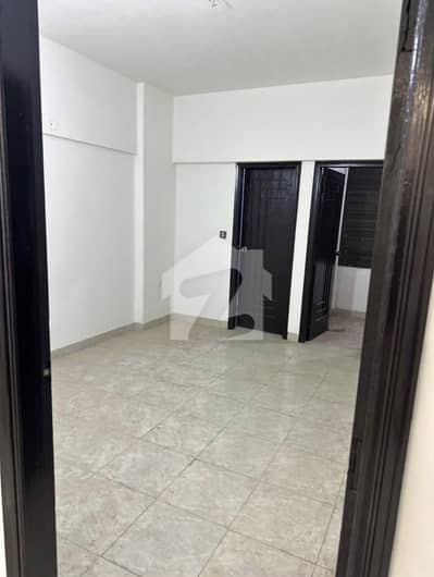 3 bed lounge falte for sale AT AMIL COLONY JAMSHED ROAD