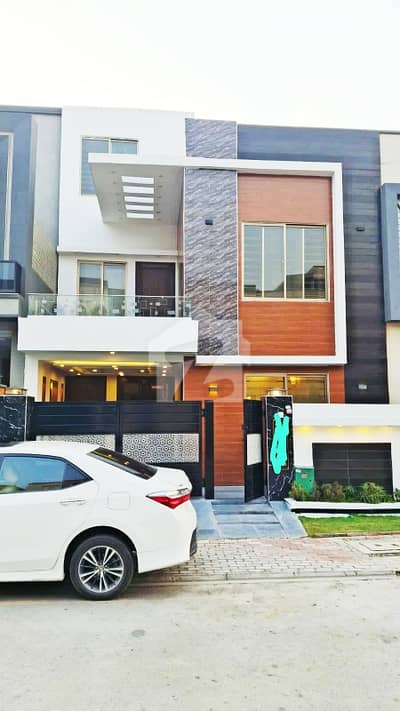 5 Marla Upper Portion Available For Rent In Behria Town Lahore