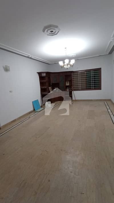 Jauhar Block 13 First Floor With Roof