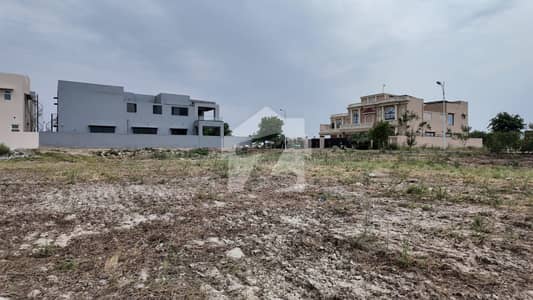 1 Kanal Residential Plot Excellent Location for Sale In Block U DHA Phase 8 Lahore