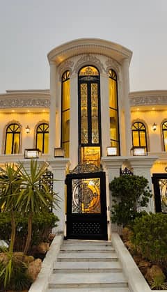 Luxury House For Sale Multi Gardens B-17, Block E, Islamabad A Rare Investment Opportunity! Location: Multi Gardens B-17, Block E Plot Size: 1 Kanal Extra Land: 25 Marla Private Open Garden  13 Spacious Bedrooms 13 Attached Modern Washrooms Property Features