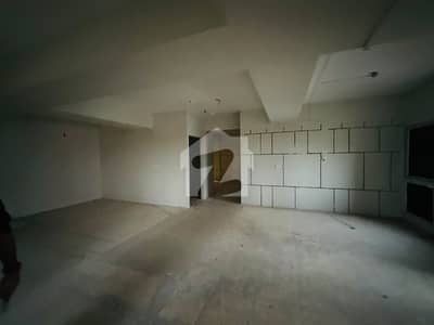 prime location commercial office space on rent at shahrah e faisal
