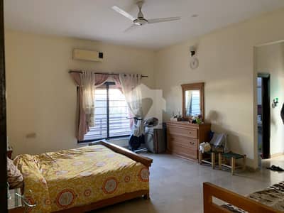 SINGLE ROOM FURNISHED FOR RENT IN G-13 ONLY FOR FOR FEMALE