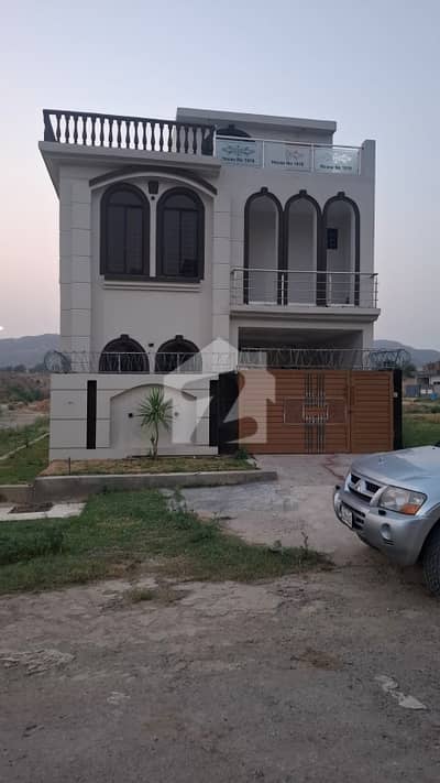 5 Marla Corner Double Storey House for Sale in B-17 Block F | 60 Ft Road | Prime Location | Golden Opportunity