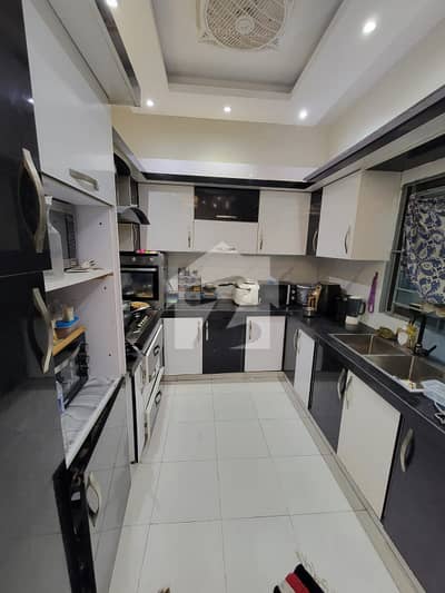 Luxury 3 Bed Drawing Lounge Apartment for Sale in Paradise Arcade Clifton Block 9 West Open Corner