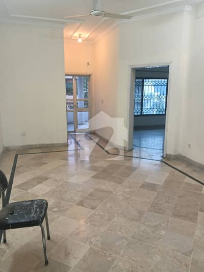 I-8/2 NEAR TO SHIFA HOSPITAL 12 MARLA UPPER PORTION 3 BED 2 BATH MARBLE FLOORING 110K FINAL