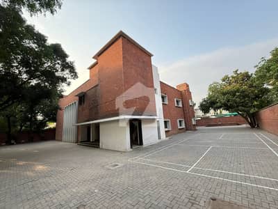 4 Kanal Commercial Paid House for Rent in Gulberg 3, Gulberg