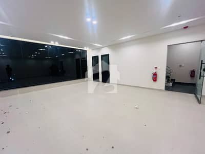 5850 square feet building (4 Marla) available for rent