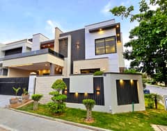 Corner 1 Kanal Elegant Design House Near Family Bee Park Corner 1 Kanal Elegant Design House Near Family Bee Park