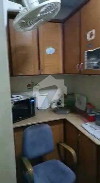 Prime Location In Abdullah Haroon Road Of Abdullah Haroon Road, A 1013 Square Feet Office Is Available