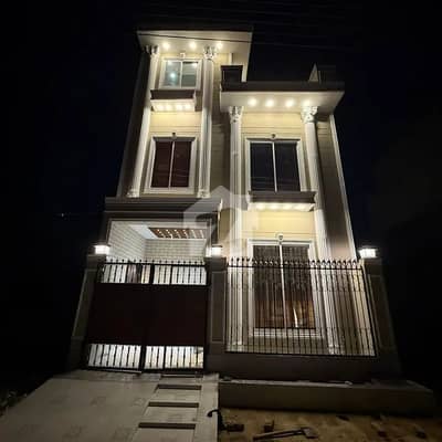 5 Marla house for rent in metro city lahore