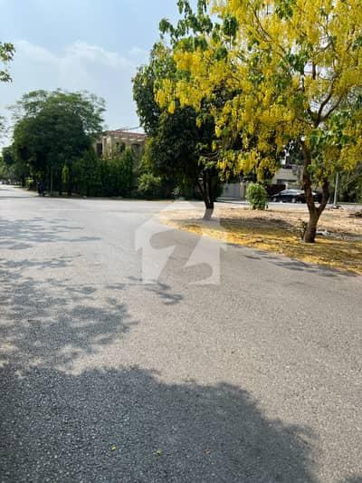 Premium 4 Kanal In W Block Corner 70' road, Phase 7 DHA Beside Defence Raya Golf Club Premium 4 Kanal In W Block Corner 70' road, Phase 7 DHA Beside Defence Raya Golf Club