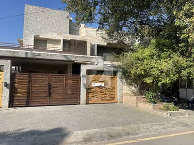 F-7 3 Bedrooms Modern Furnished House Green Lawn For Rent